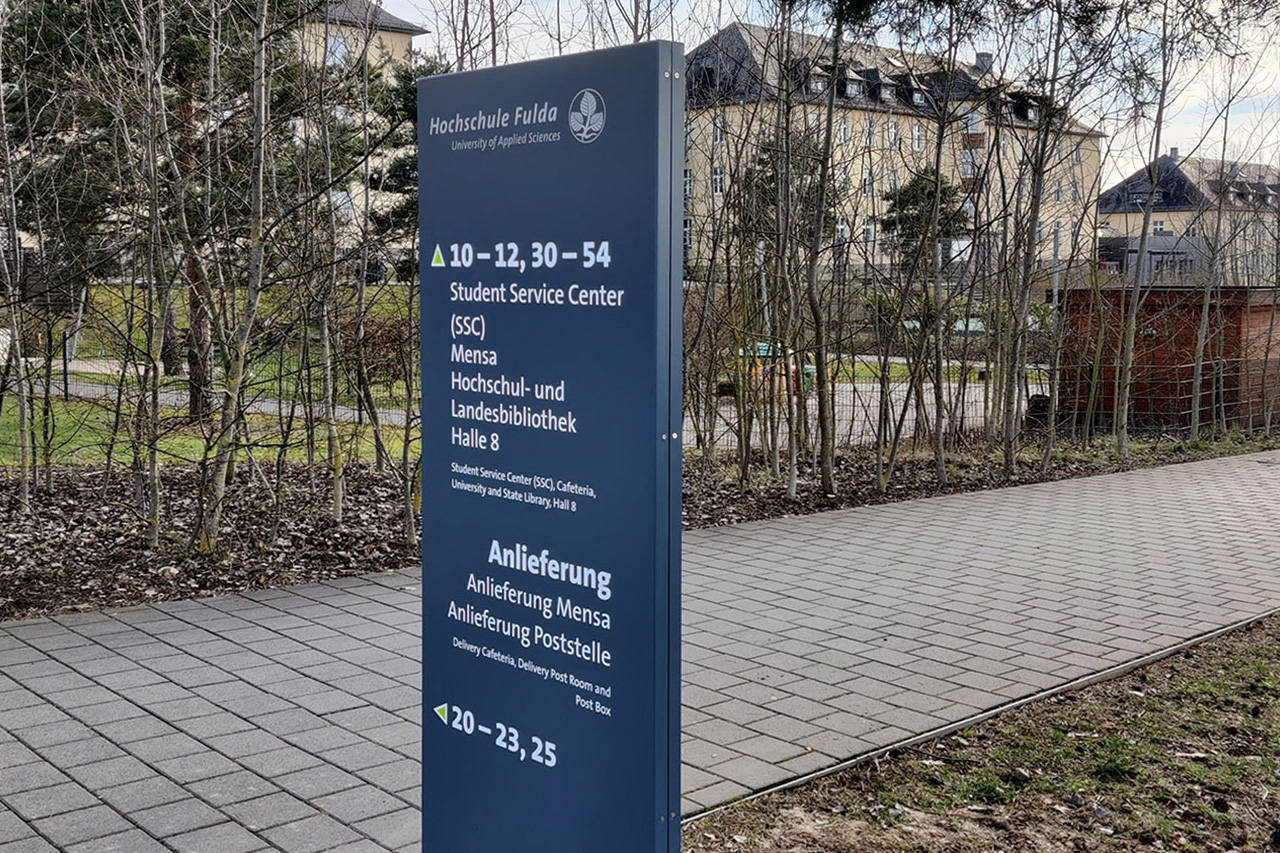 Hochschule Fulda | Leit- und Orientierungssystem