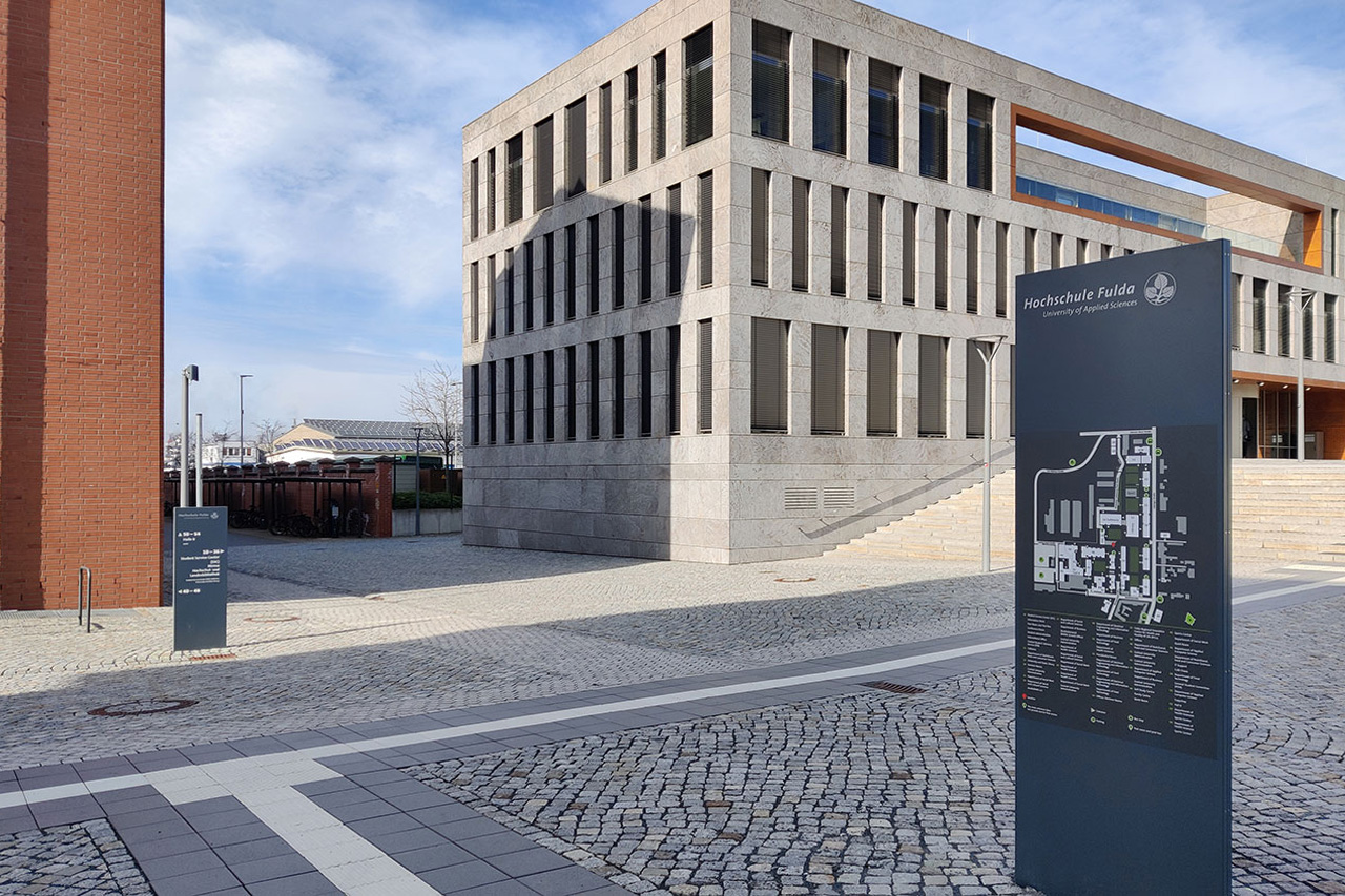 Hochschule Fulda | Leit- und Orientierungssystem