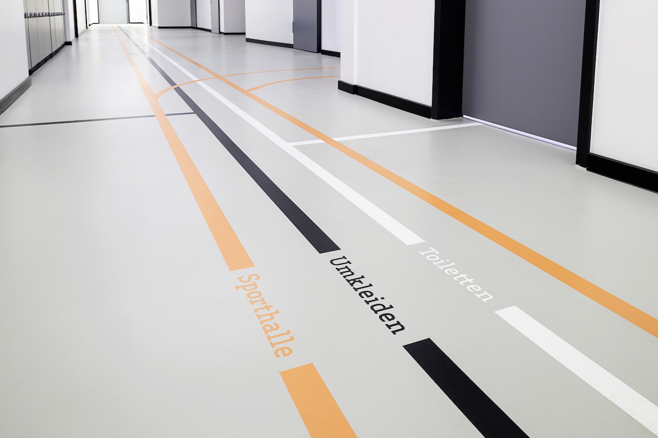 Sporthalle Universit&auml;t Vechta | Leit- und Orientierungssystem
