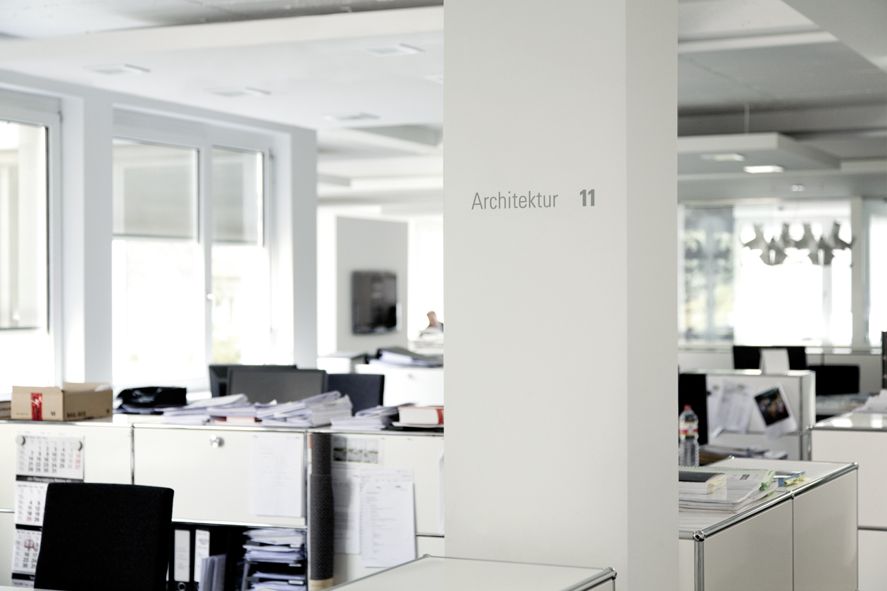 pbr | Leit- und Orientierungssystem