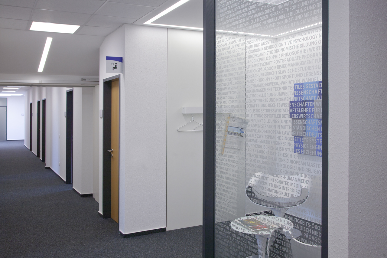 Carl von Ossietzky Universität Oldenburg | Gestaltung Präsidiumsflur