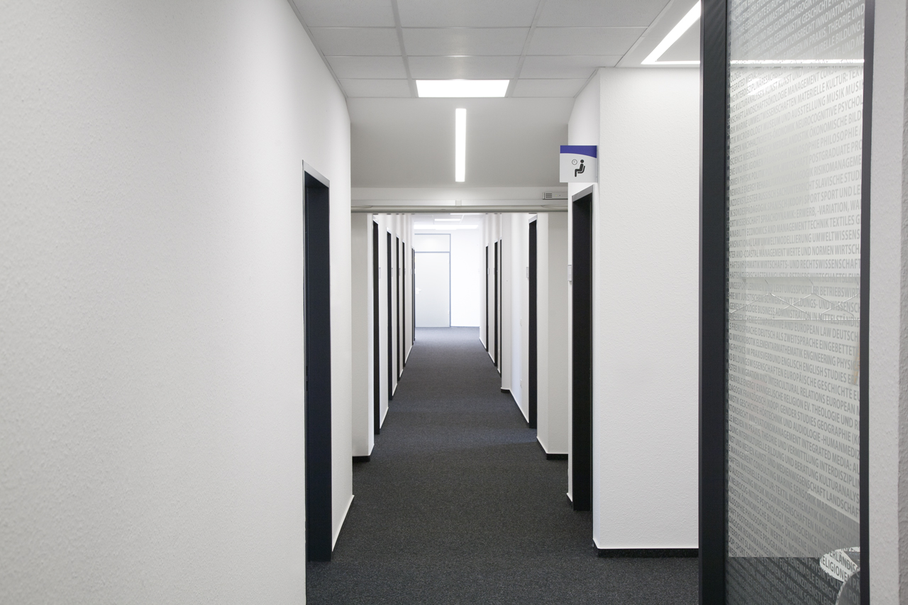 Carl von Ossietzky Universität Oldenburg | Gestaltung Präsidiumsflur