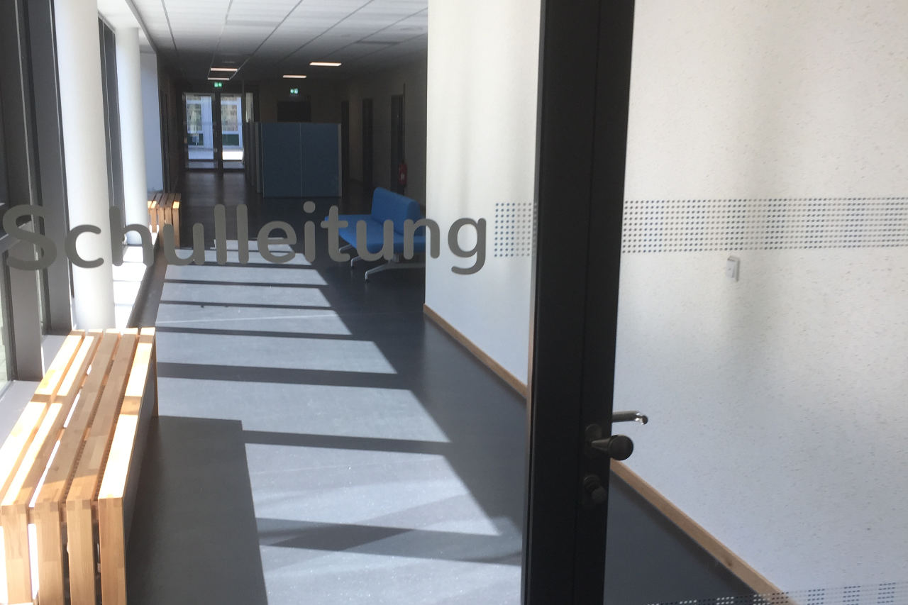 Alexander-von-Humboldt-Schule Wittmund | Leit- und Orientierungssystem